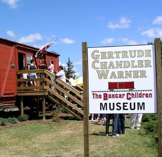 Warner Boxcar Museum open for business 7-3-04.JPG