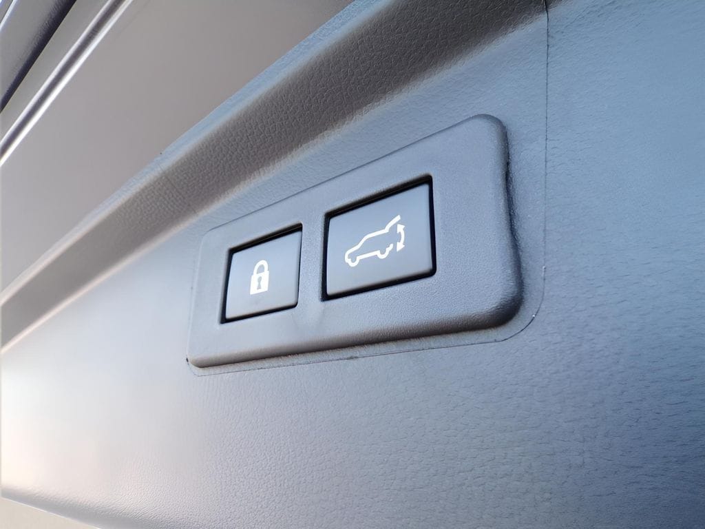 2025 Subaru Outback Limited - Photo 12
