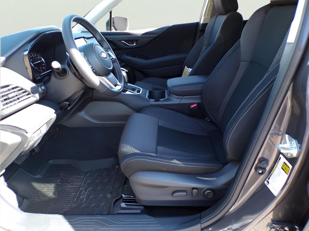 2025 Subaru Outback Premium - Photo 17