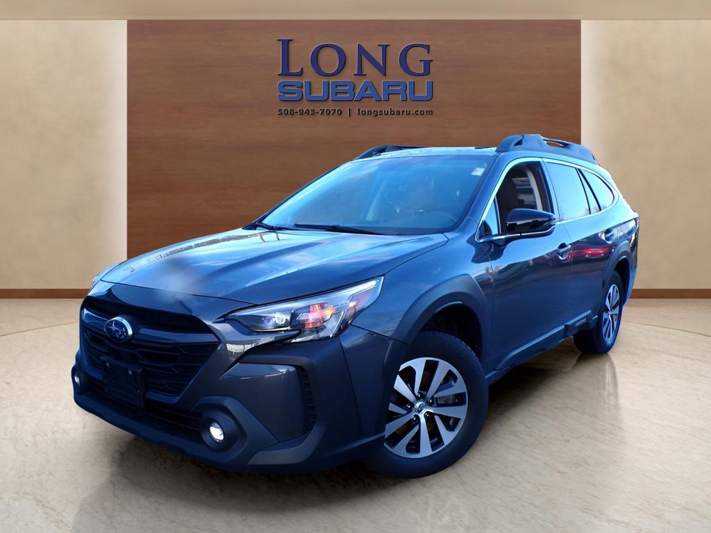 2023 Subaru Outback Premium's photo