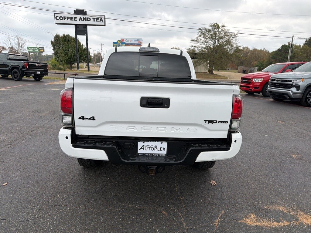 2019 Toyota Tacoma TRD Pro photo 3