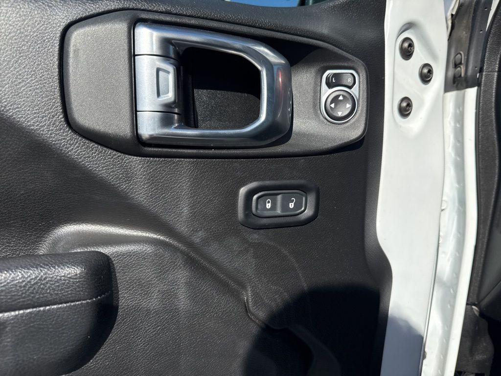 2022 Jeep Wrangler Unlimited Rubicon - Photo 14