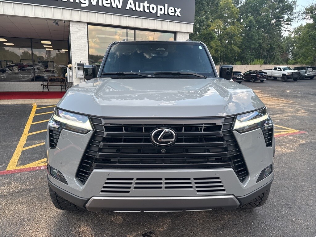 2024 Lexus GX 550 Overtrail photo 3
