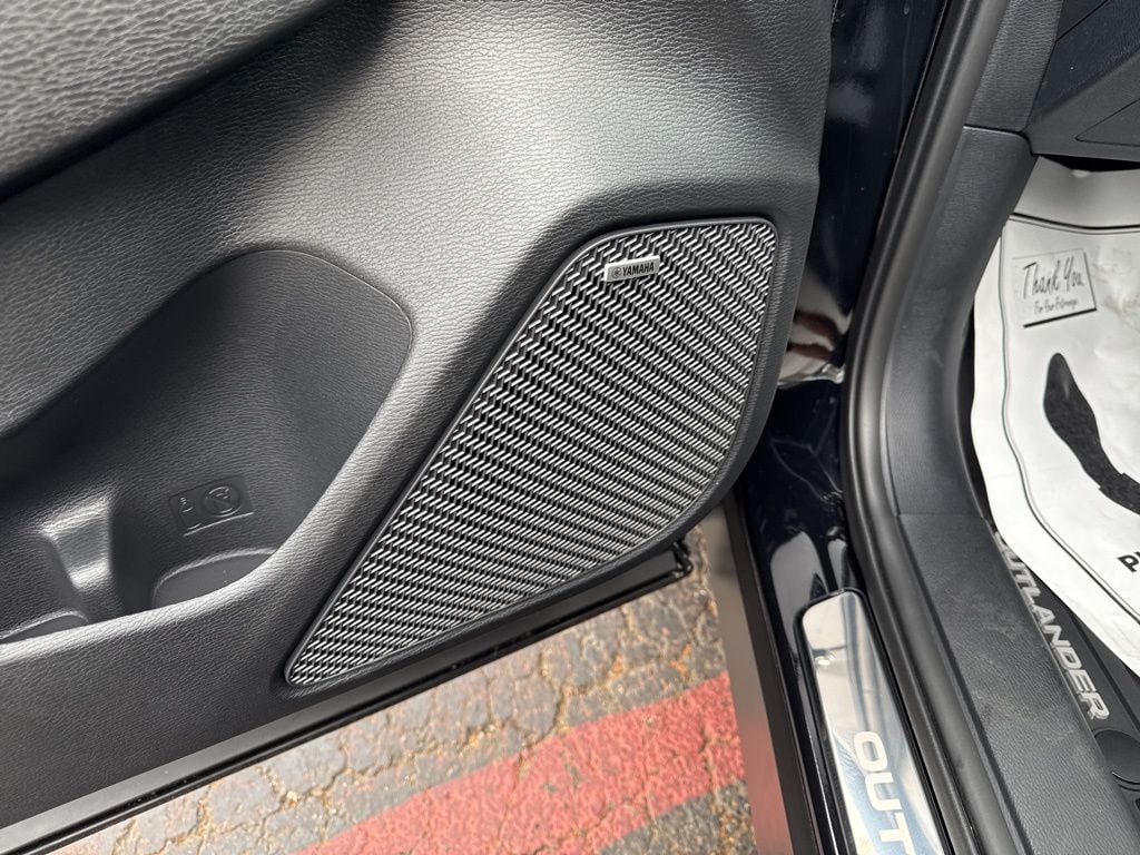 2026 Mitsubishi Outlander ES - Photo 15
