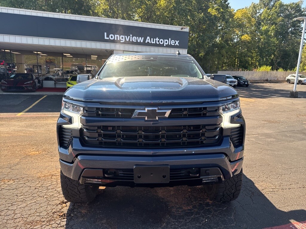 2022 Chevrolet Silverado 1500 RST photo 3