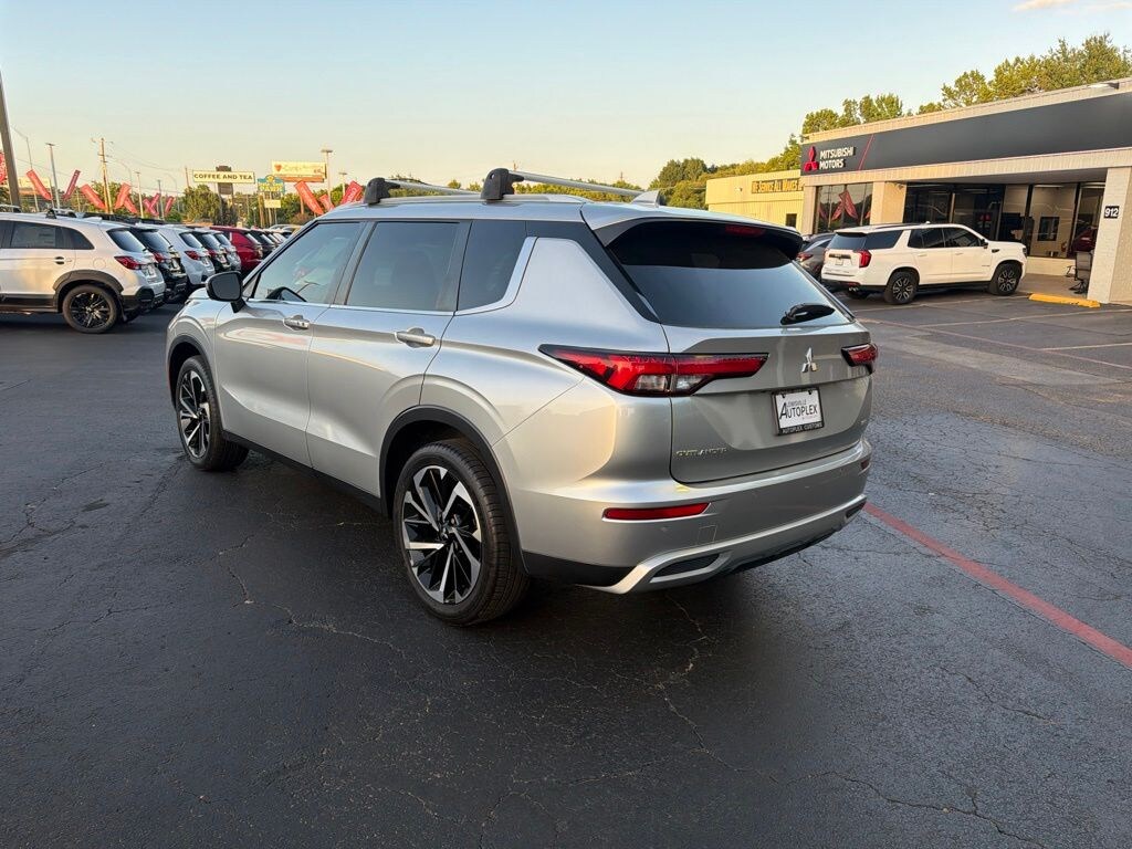 Used 2022 Mitsubishi Outlander SE SUV