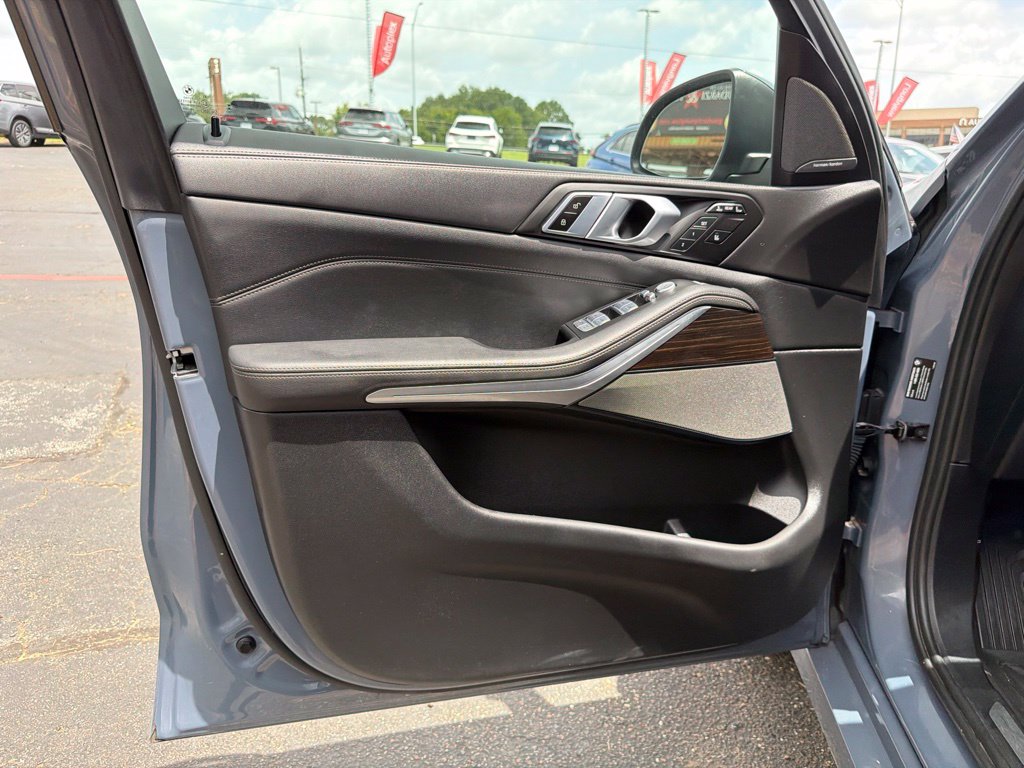 Photo 11