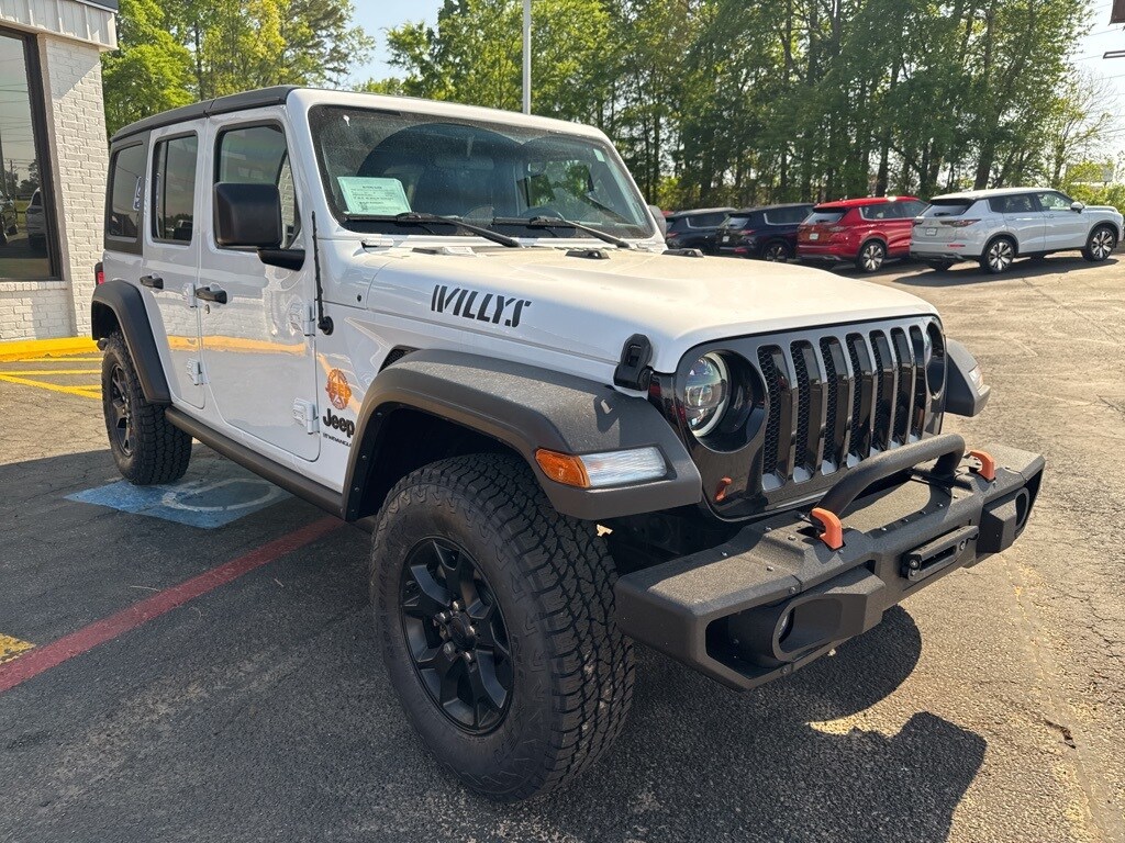 2023 Jeep Wrangler Willys photo 4
