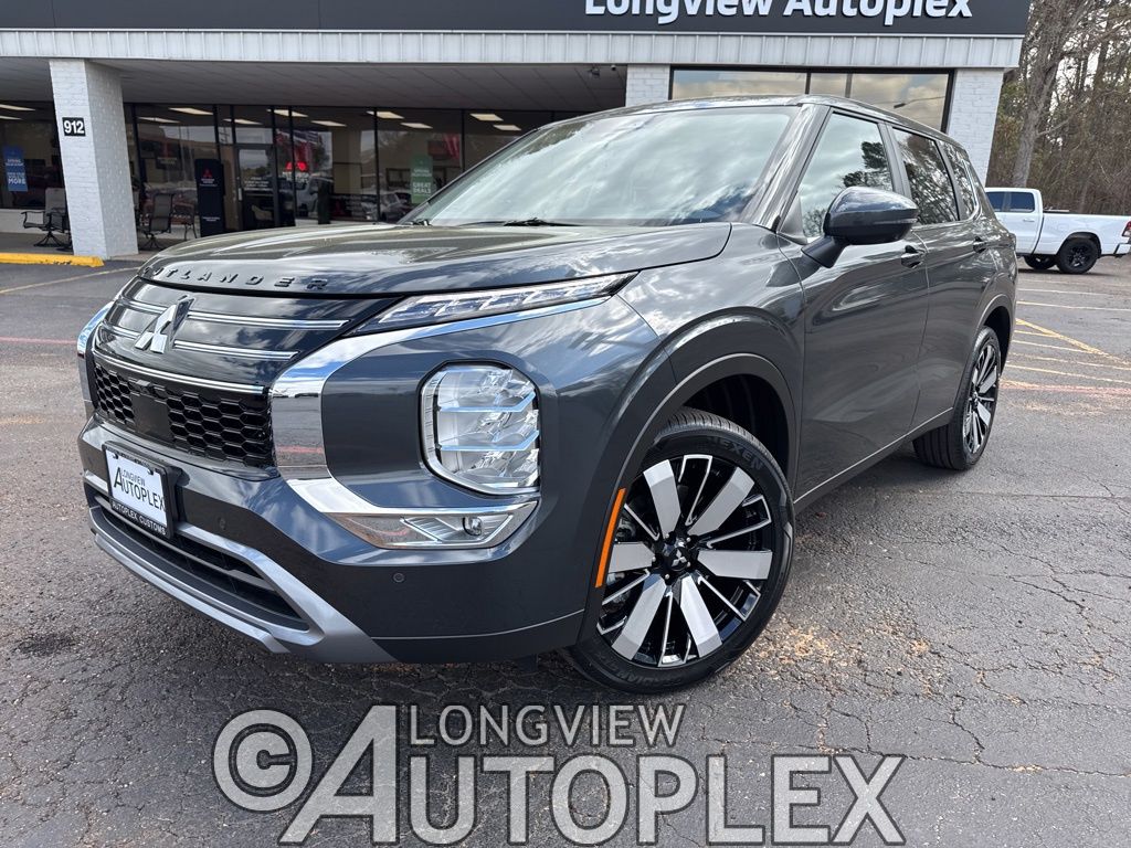 2026 Mitsubishi Outlander SE FWD's photo