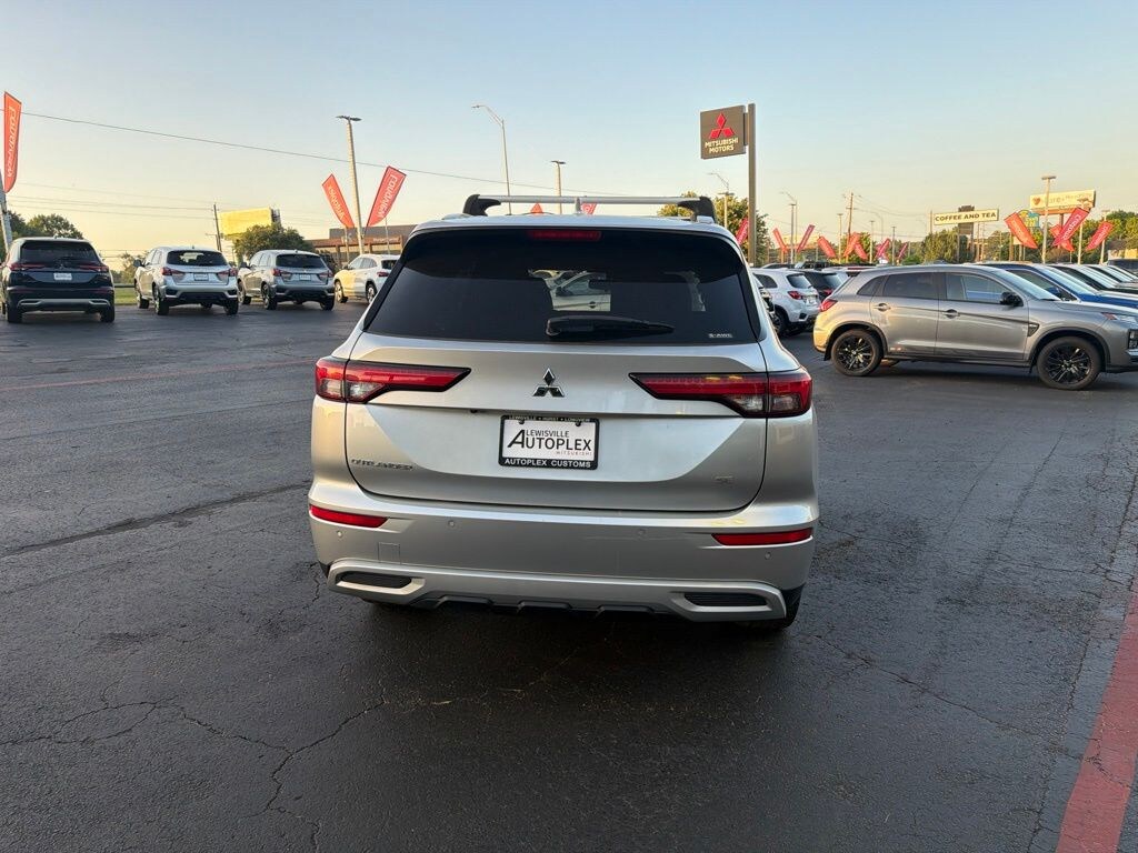 Used 2022 Mitsubishi Outlander SE SUV