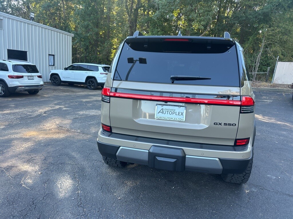 2024 Lexus GX 550 Overtrail photo 3