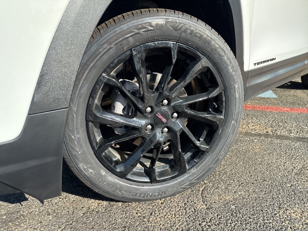 Used 2024 GMC Terrain SLT with VIN 3GKALVEG8RL294461 for sale in Longview, TX