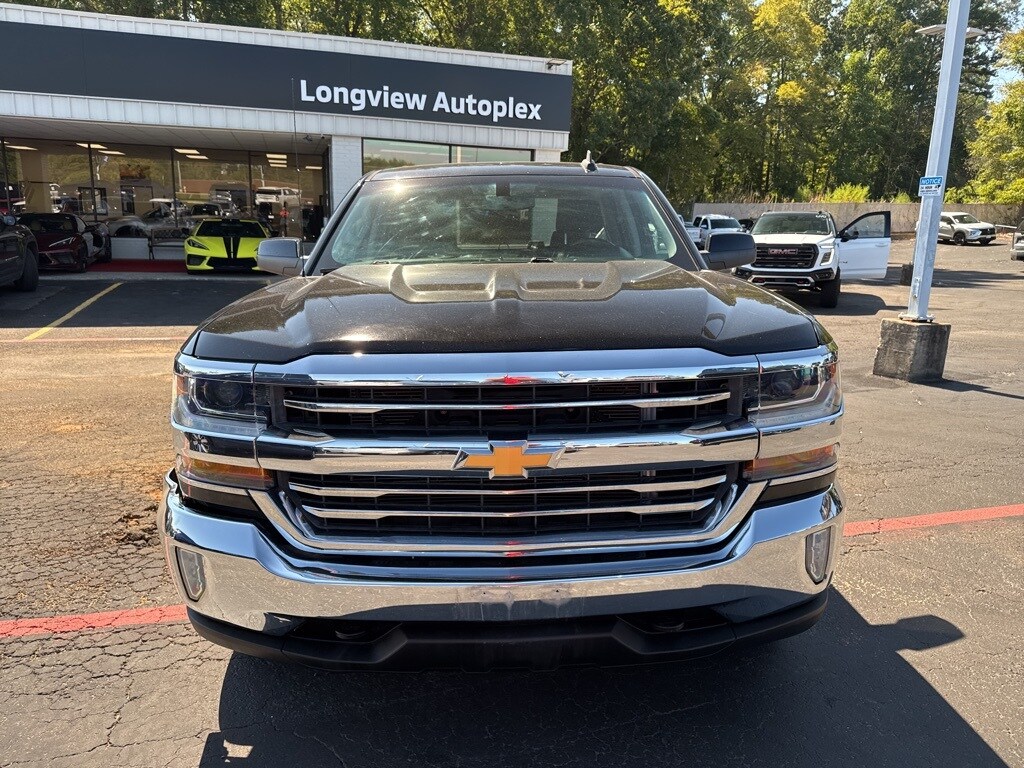 2016 Chevrolet Silverado 1500 LT photo 2