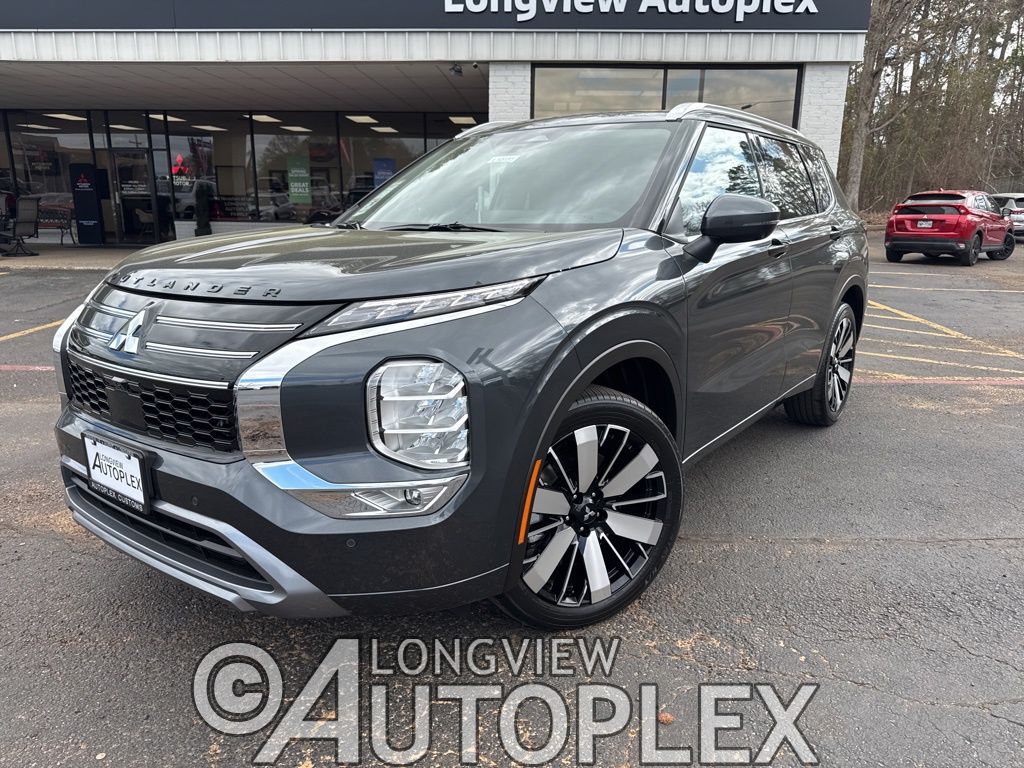 2026 Mitsubishi Outlander SEL FWD's photo