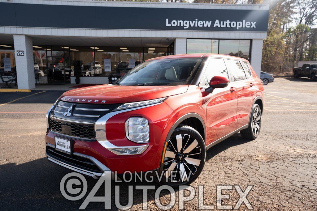 2026 Mitsubishi Outlander SE FWD's photo