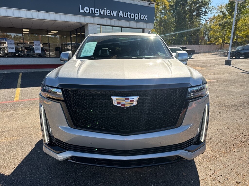 2024 Cadillac Escalade ESV Sport Platinum photo 3