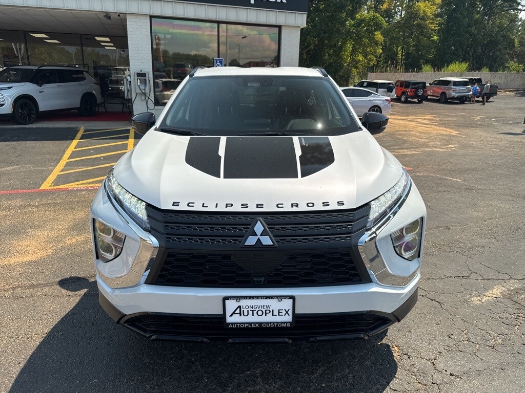 2025 Mitsubishi Eclipse Cross SEL photo 3