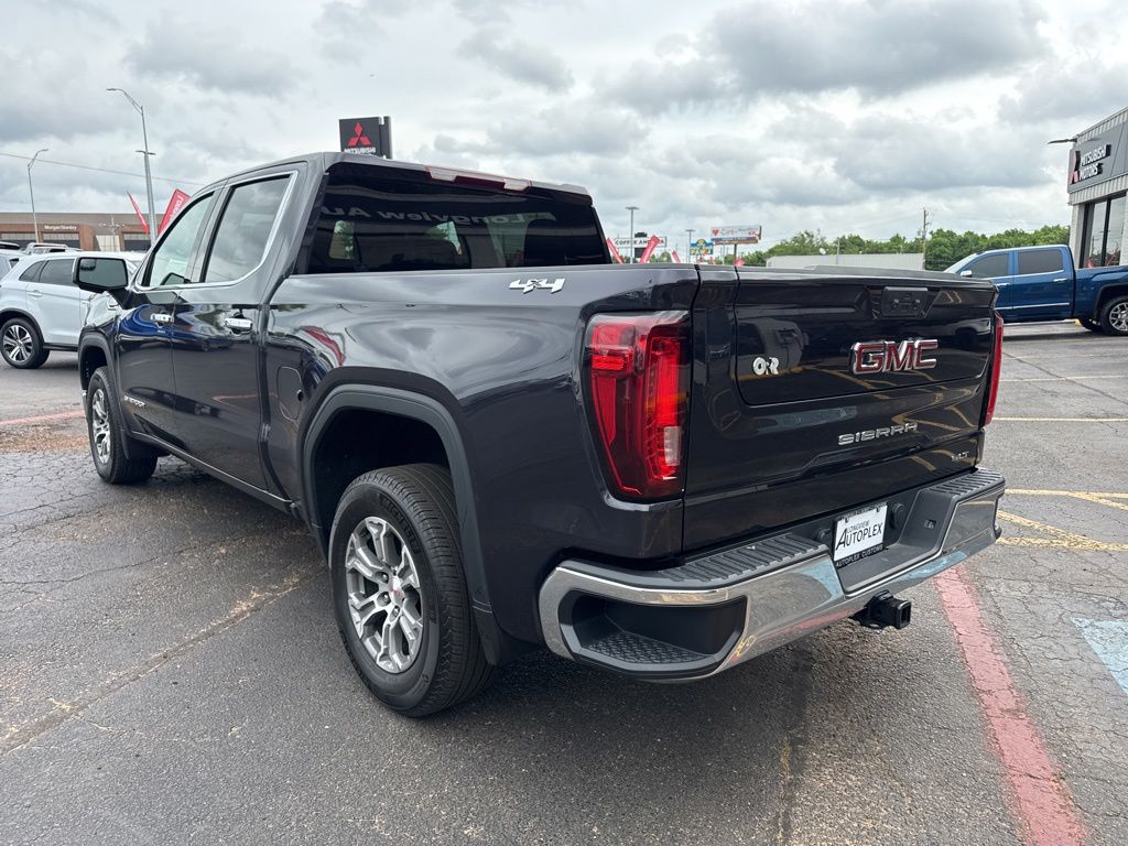 2024 GMC Sierra 1500 SLT - Photo 9