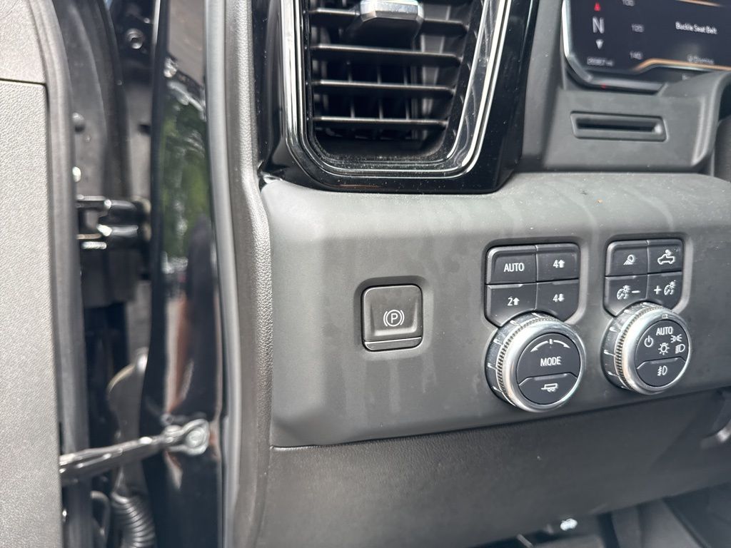 2024 GMC Sierra 2500HD AT4 - Photo 16