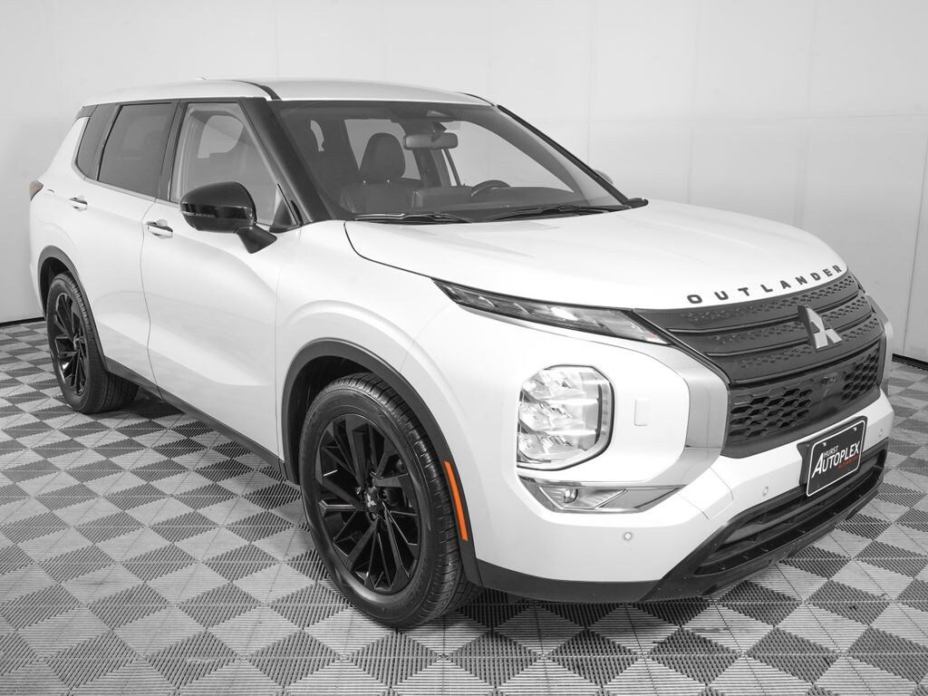 Used 2023 Mitsubishi Outlander SE SUV