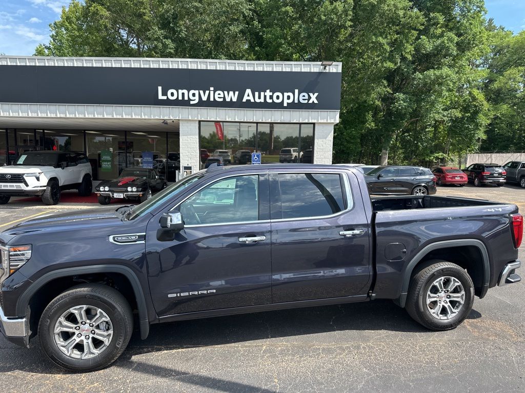 2024 GMC Sierra 4WD Crew Cab Short Box SLT's photo