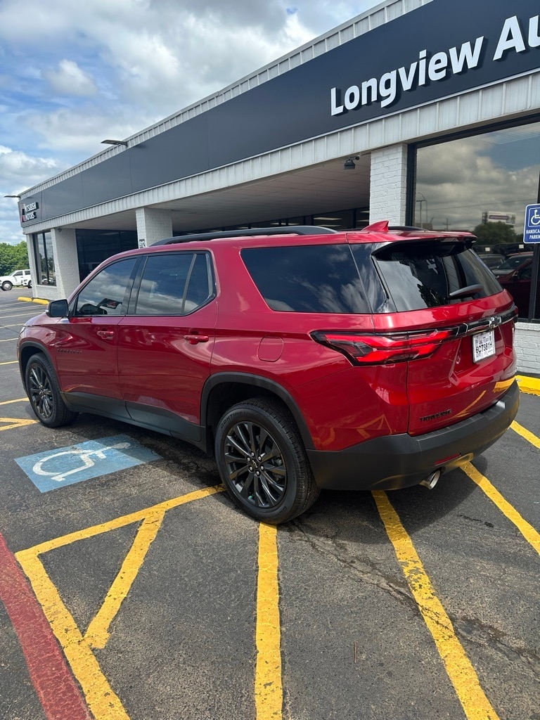 Used 2023 Chevrolet Traverse RS with VIN 1GNERJKW3PJ265560 for sale in Longview, TX