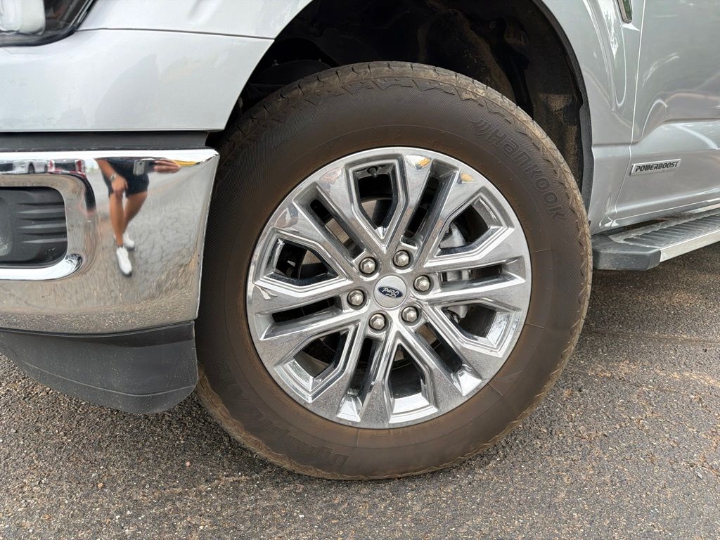 Used 2025 Ford F-150 Lariat Truck