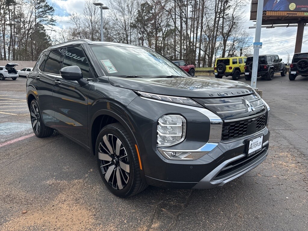 New 2026 Mitsubishi Outlander SEL SUV
