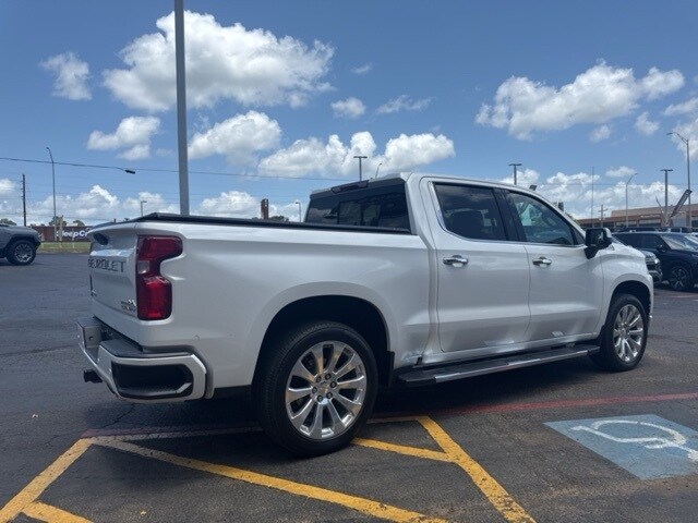 2021 Chevrolet Silverado 1500 High Country photo 3