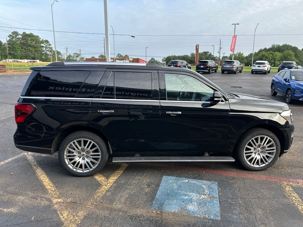 Used 2022 Ford Expedition Limited SUV