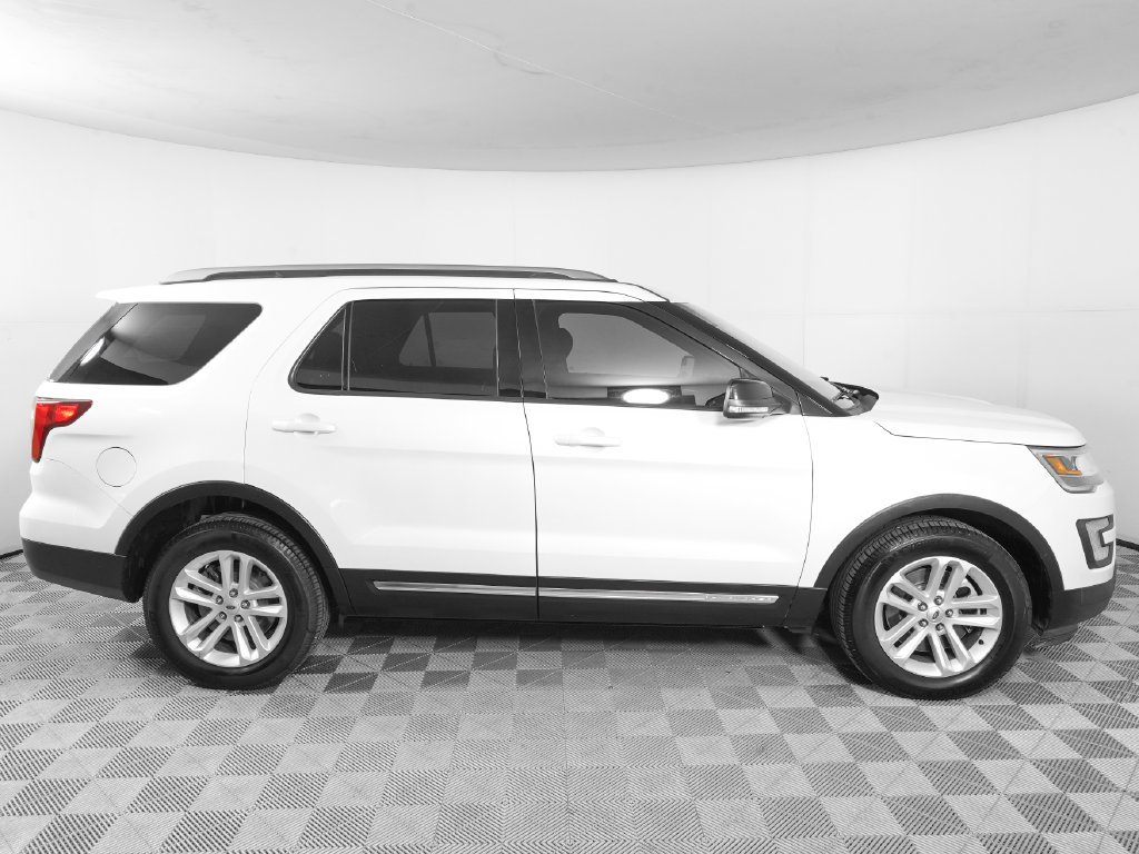 Used 2017 Ford Explorer XLT SUV