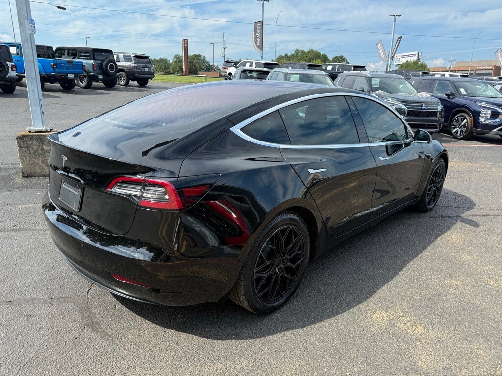 2019 Tesla Model 3 Long Range photo 3