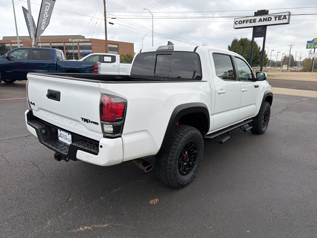 2019 Toyota Tacoma TRD Pro photo 4