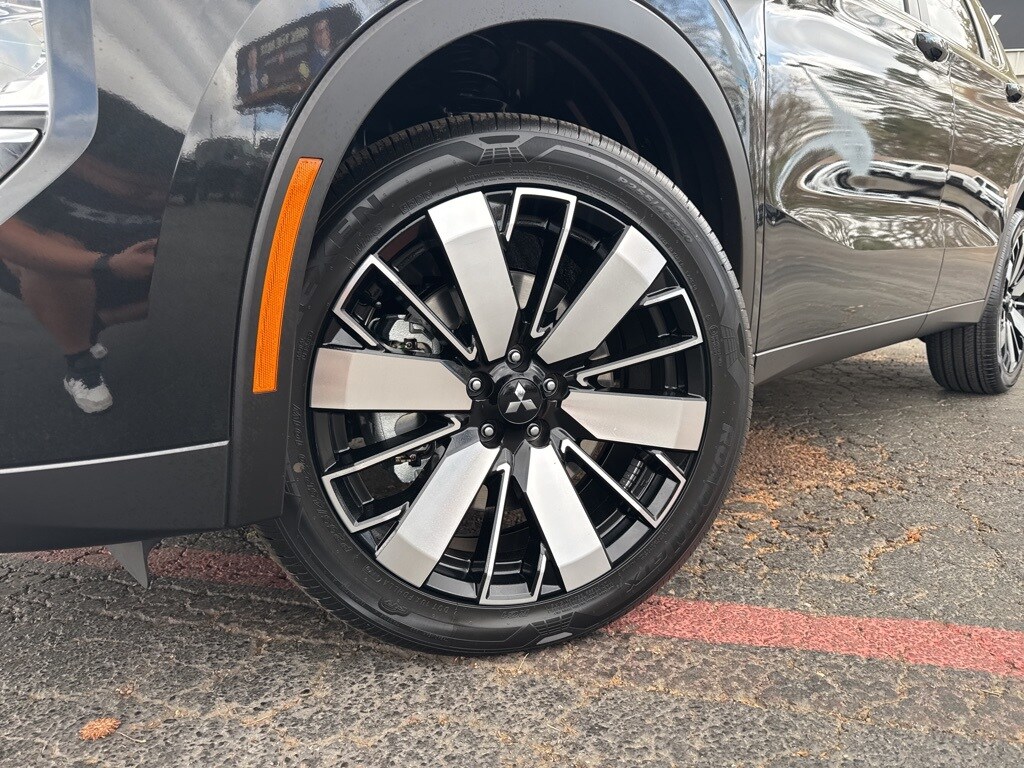 New 2026 Mitsubishi Outlander SE SUV