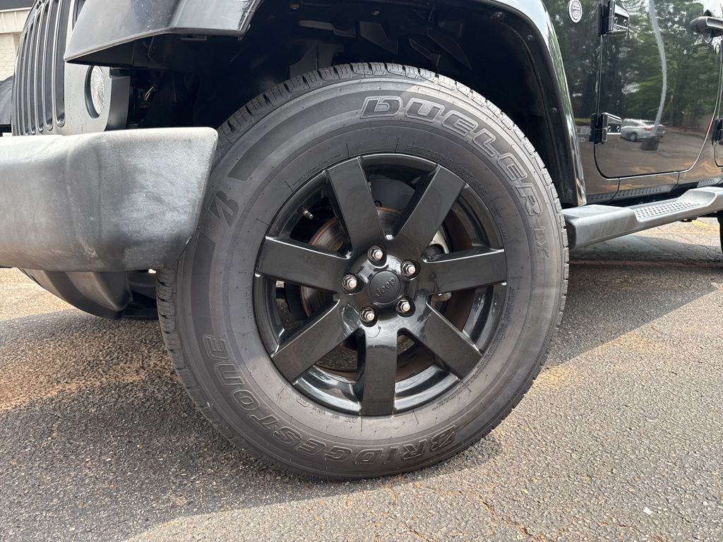 Used 2014 Jeep Wrangler Unlimited Altitude SUV