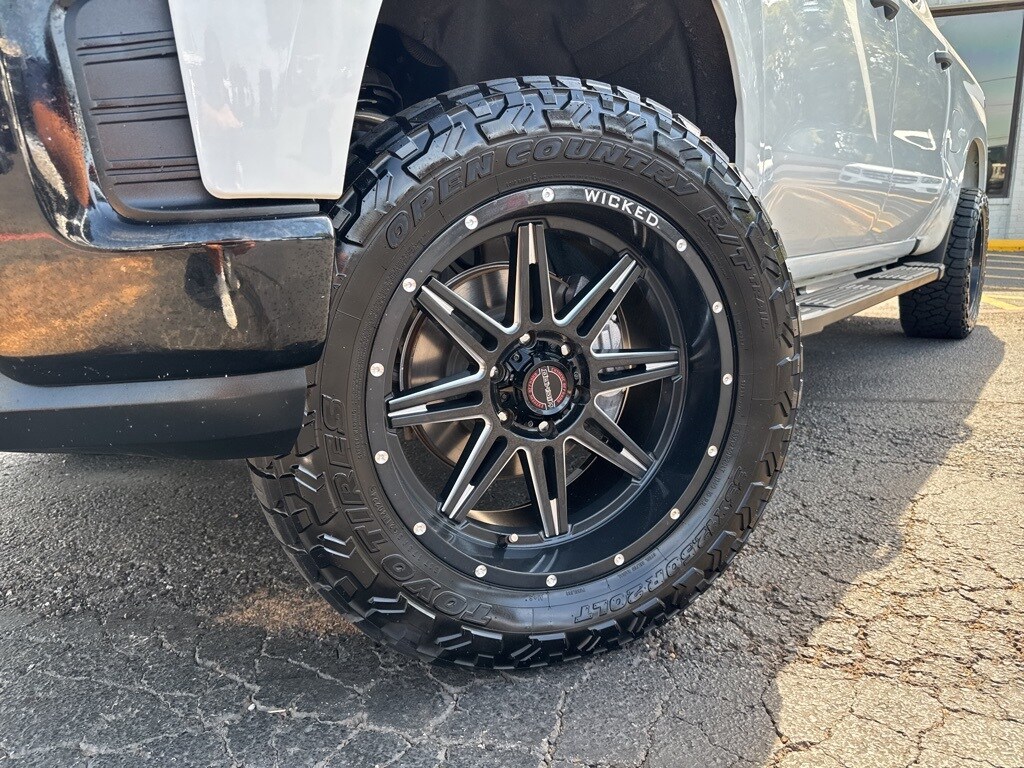 2021 Chevrolet Silverado 1500 Custom Trail Boss photo 2