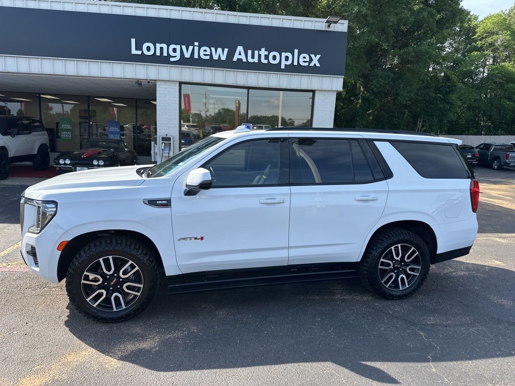 2022 GMC Yukon 4WD AT4's photo