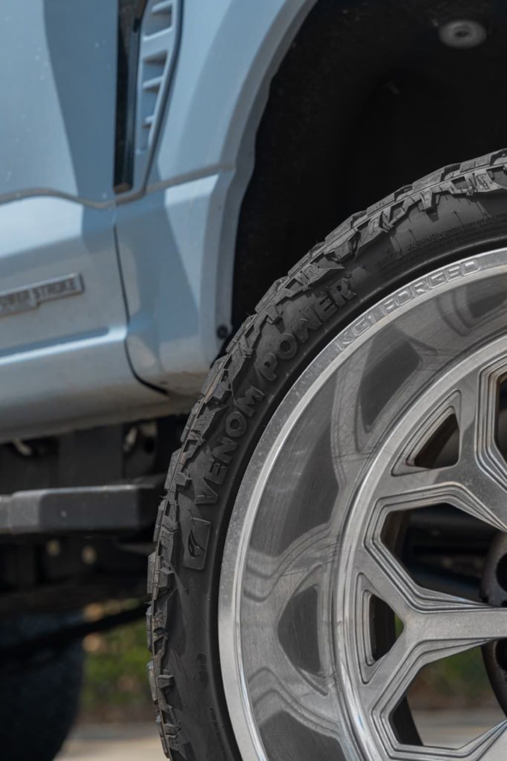 Used 2024 Ford F-350SD Lariat Truck