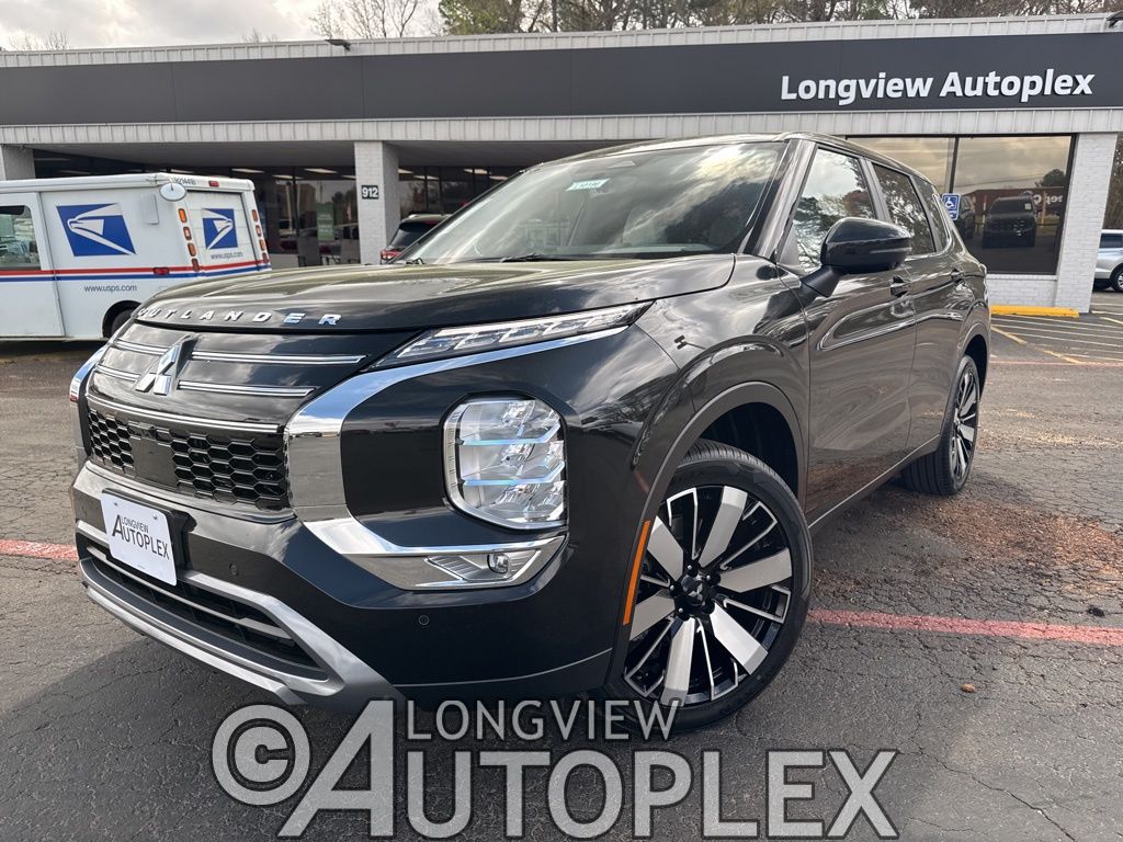 2026 Mitsubishi Outlander SE FWD's photo