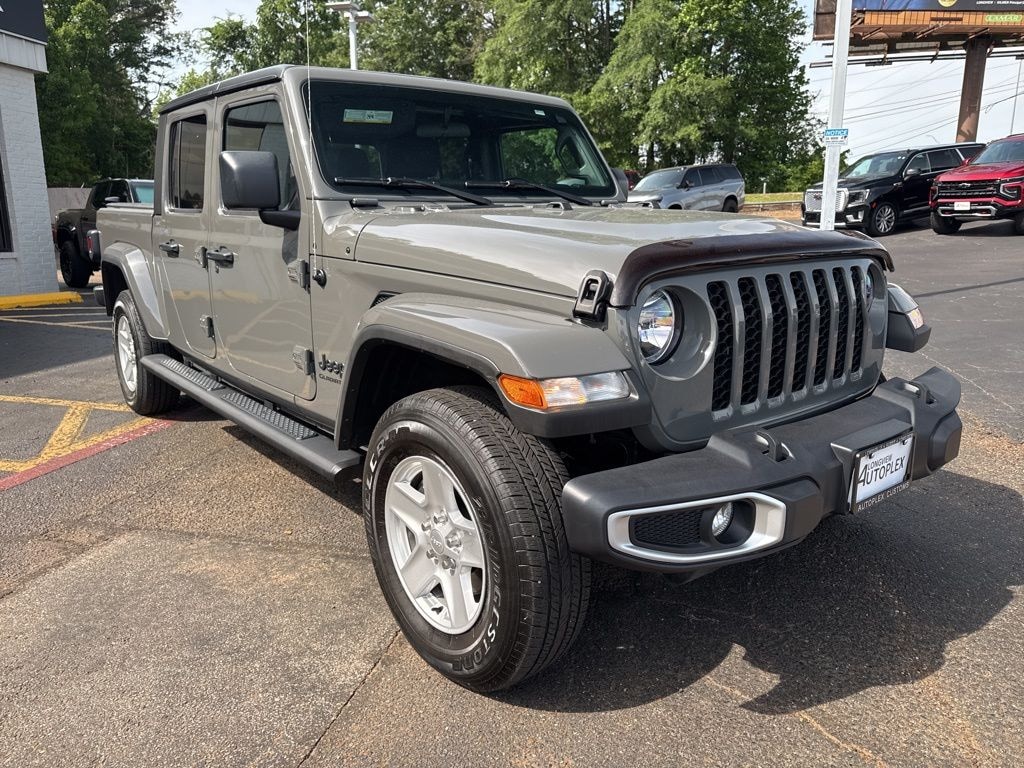 Used 2021 Jeep Gladiator Sport Truck