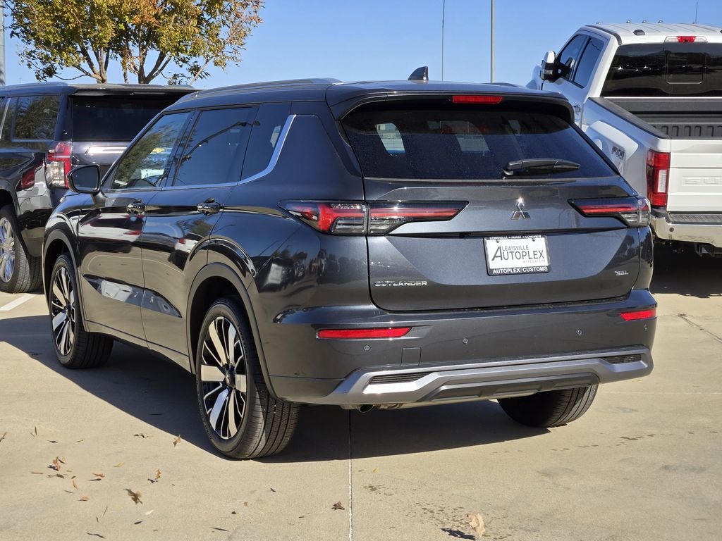 Used 2026 Mitsubishi Outlander SE SUV