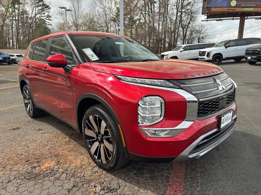 New 2026 Mitsubishi Outlander SE SUV