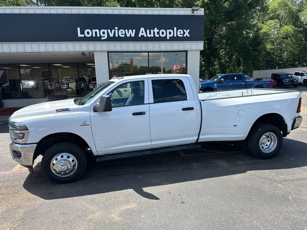 2025 RAM 3500 Tradesman 4X4 Crew Cab LWB's photo