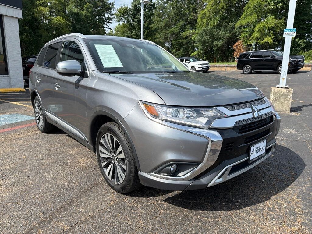 Used 2020 Mitsubishi Outlander SE SUV