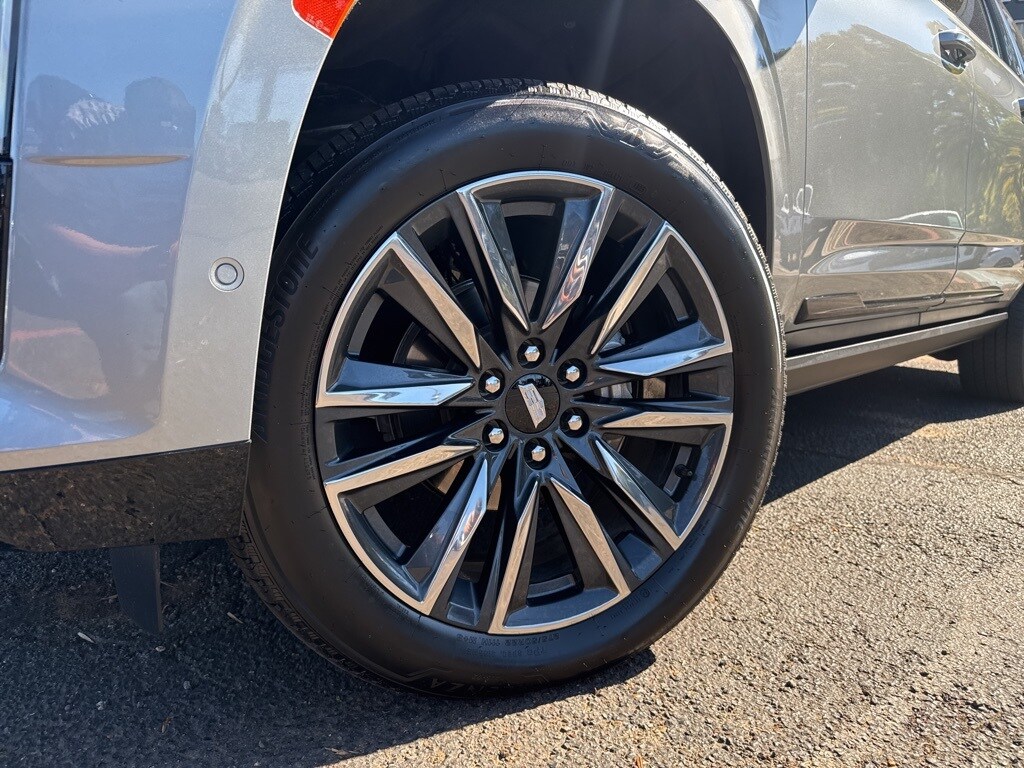 2024 Cadillac Escalade ESV Sport Platinum photo 2