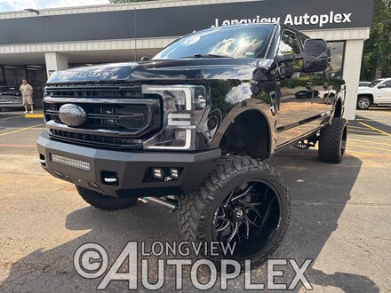 2022 Ford F-250SD Platinum Truck