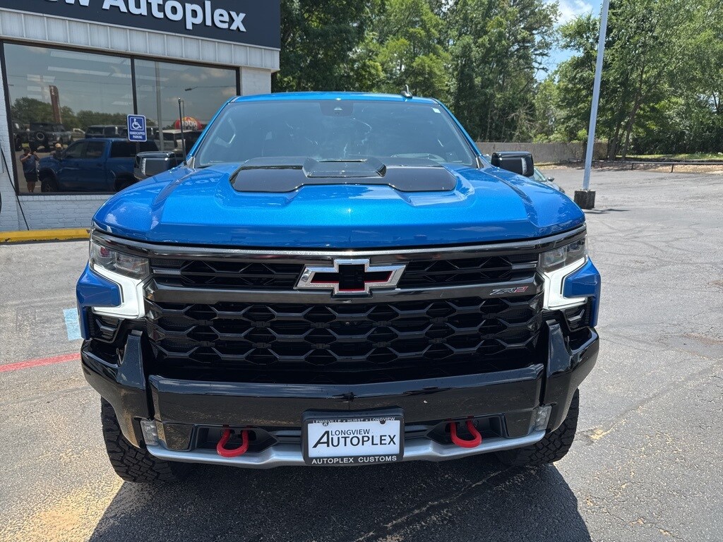 2024 Chevrolet Silverado 1500 ZR2 photo 3