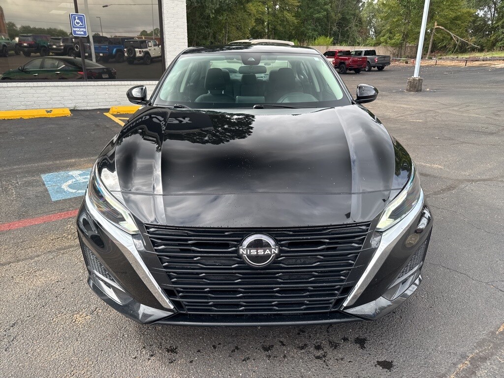 2023 Nissan Altima 2.5 SV photo 3
