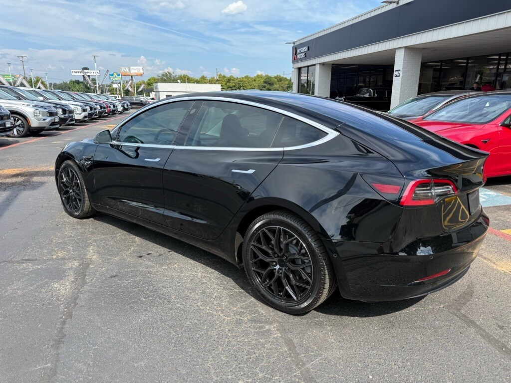 2019 Tesla Model 3 Long Range photo 2