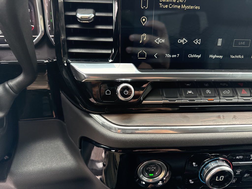 2024 GMC Sierra 1500 SLT - Photo 25
